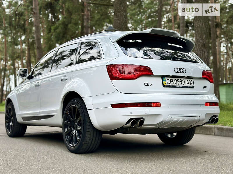 Внедорожник / Кроссовер Audi Q7 2013 в Чернигове