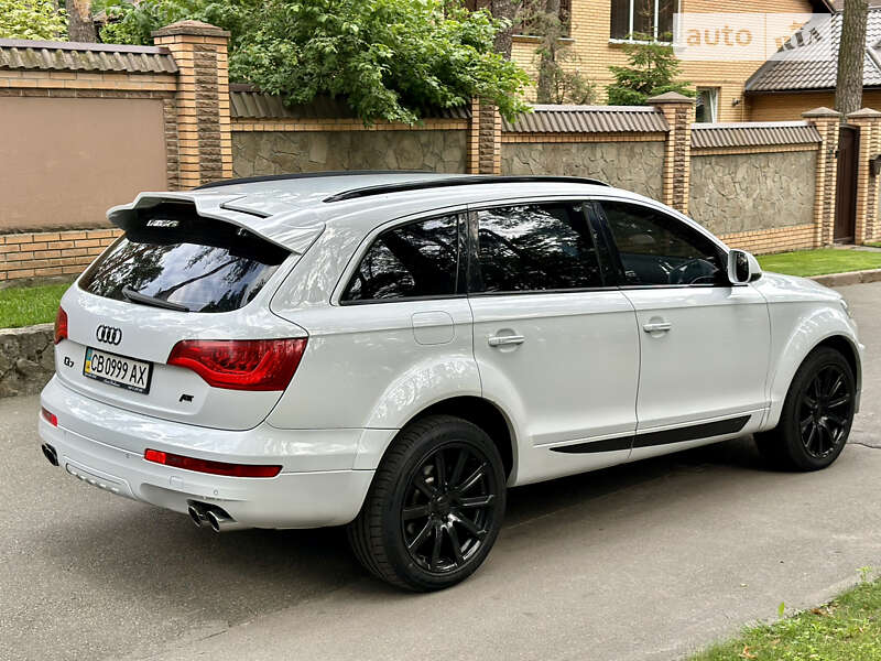 Внедорожник / Кроссовер Audi Q7 2013 в Чернигове