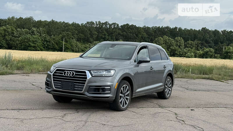 Внедорожник / Кроссовер Audi Q7 2016 в Тальном фото 2 Внедорожник / Кроссовер Audi Q7 2016 в Тальном