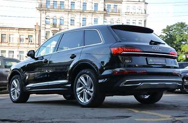 Внедорожник / Кроссовер Audi Q7 2021 в Киеве