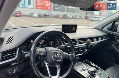 Внедорожник / Кроссовер Audi Q7 2016 в 