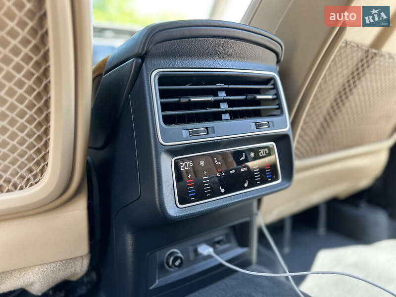 Внедорожник / Кроссовер Audi Q7 2020 в Львове