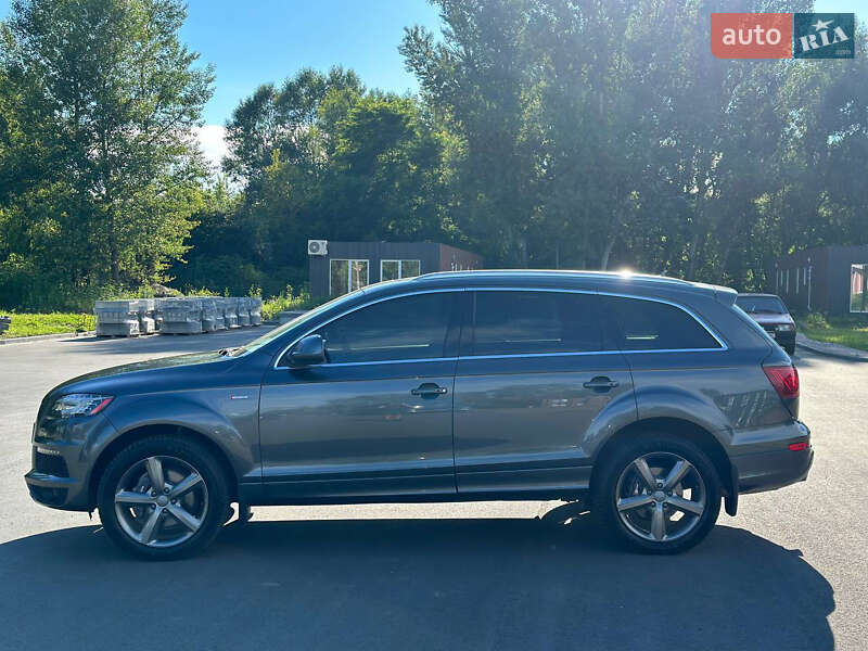 Позашляховик / Кросовер Audi Q7 2015 в Чернігові