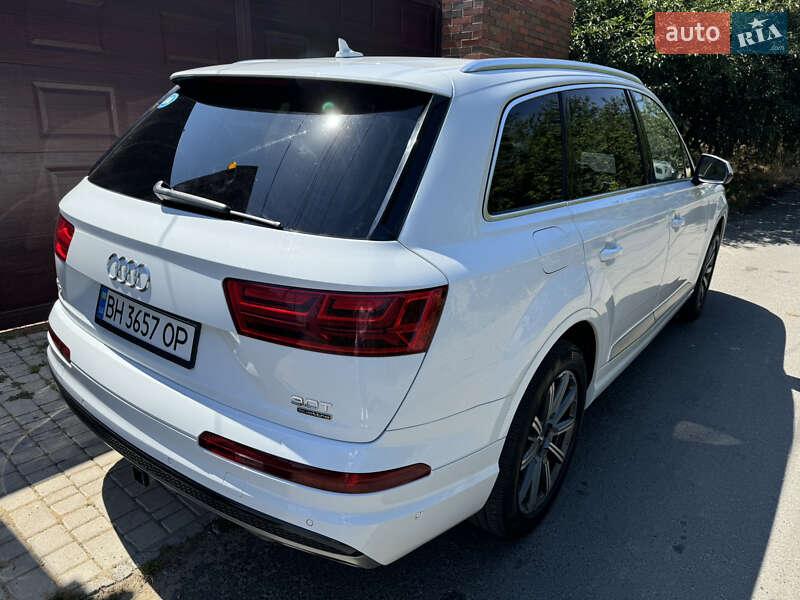 Позашляховик / Кросовер Audi Q7 2017 в Одесі