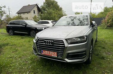 Позашляховик / Кросовер Audi Q7 2017 в Львові