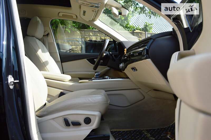 Позашляховик / Кросовер Audi Q7 2016 в Одесі