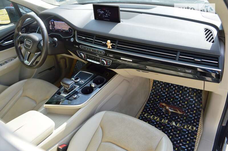Позашляховик / Кросовер Audi Q7 2016 в Одесі