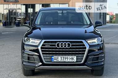 Внедорожник / Кроссовер Audi Q7 2016 в Днепре