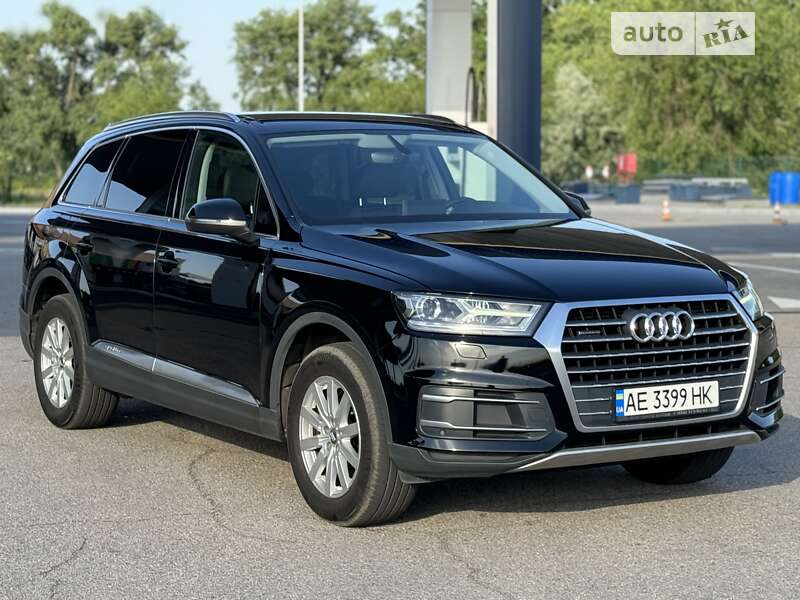Внедорожник / Кроссовер Audi Q7 2016 в Днепре