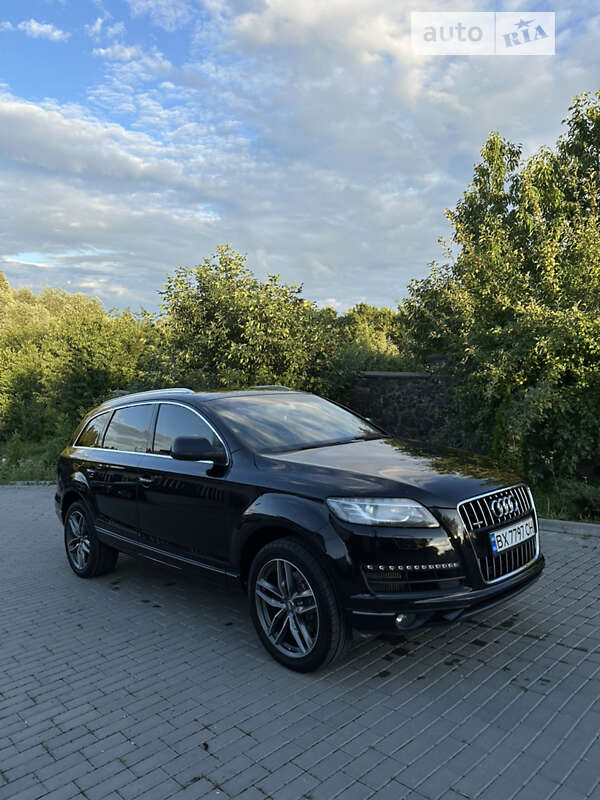 Внедорожник / Кроссовер Audi Q7 2013 в Хмельницком