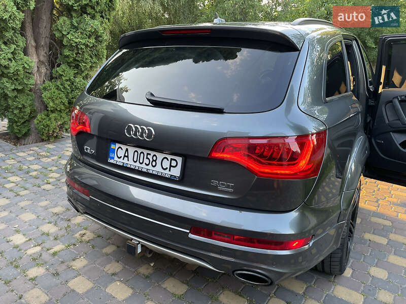 Позашляховик / Кросовер Audi Q7 2015 в Черкасах