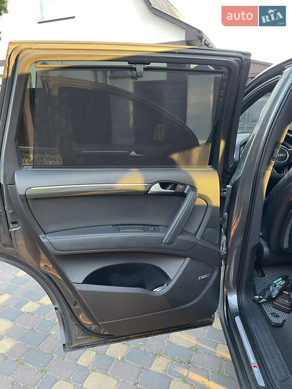 Позашляховик / Кросовер Audi Q7 2015 в Черкасах