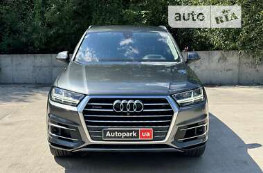 Внедорожник / Кроссовер Audi Q7 2018 в Киеве