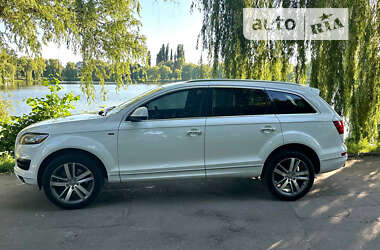 Позашляховик / Кросовер Audi Q7 2014 в Рівному