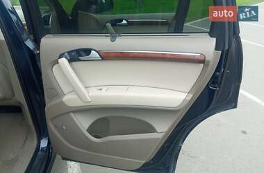 Внедорожник / Кроссовер Audi Q7 2014 в 