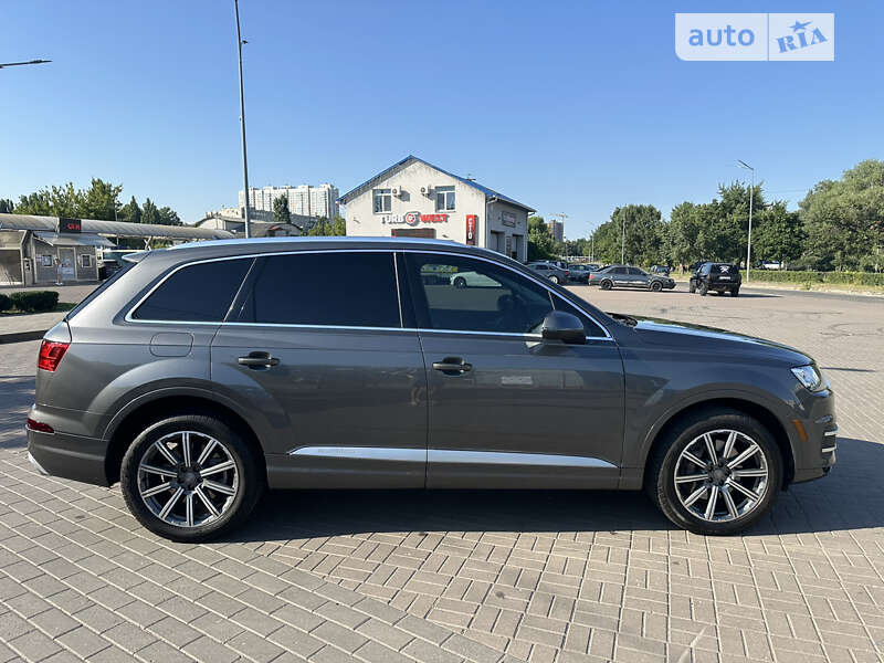 Позашляховик / Кросовер Audi Q7 2018 в Києві