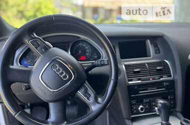 Позашляховик / Кросовер Audi Q7 2011 в Снятині