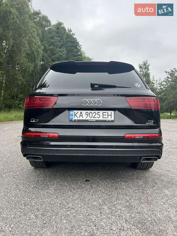 Позашляховик / Кросовер Audi Q7 2016 в Києві фото 11 Позашляховик / Кросовер Audi Q7 2016 в Києві
