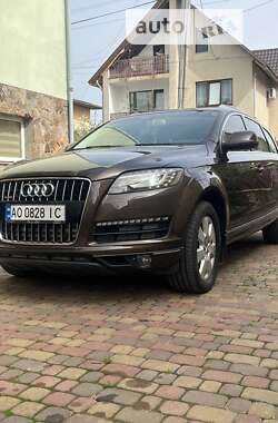 Внедорожник / Кроссовер Audi Q7 2012 в Ужгороде