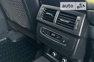 Внедорожник / Кроссовер Audi Q7 2017 в 