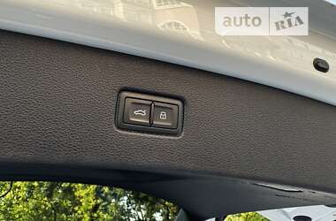 Внедорожник / Кроссовер Audi Q7 2017 в 
