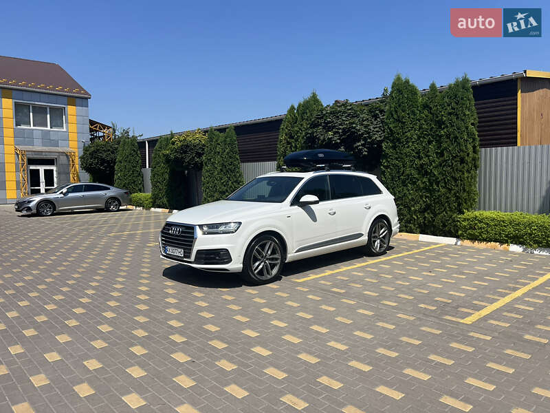 Внедорожник / Кроссовер Audi Q7 2016 в Буче