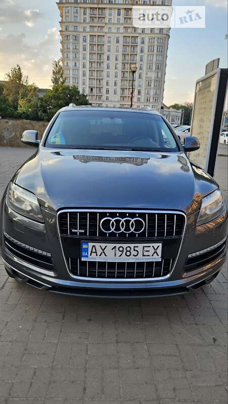 Внедорожник / Кроссовер Audi Q7 2012 в Одессе
