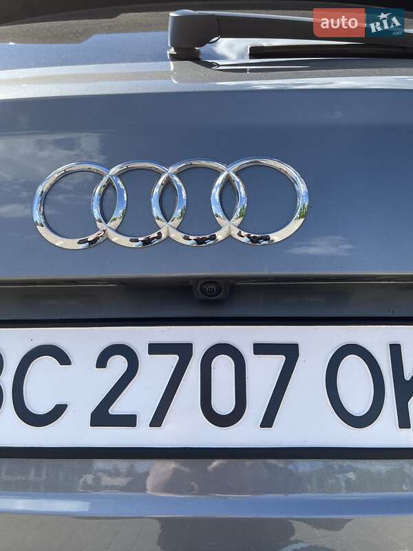 Позашляховик / Кросовер Audi Q7 2017 в Львові