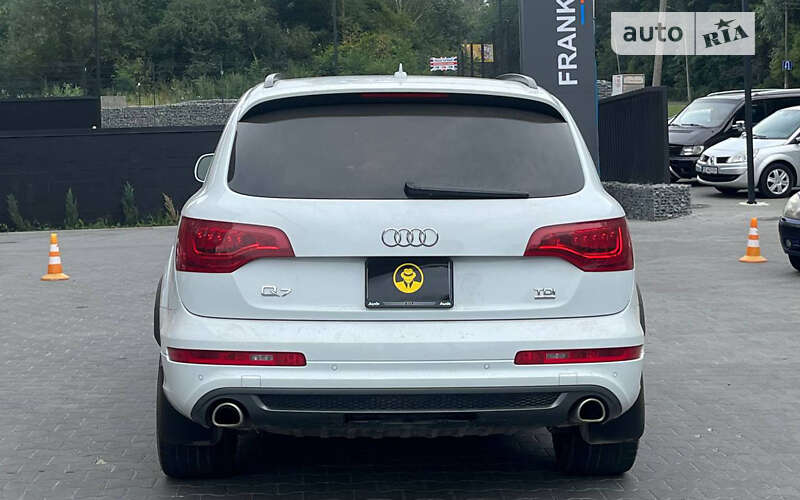 Внедорожник / Кроссовер Audi Q7 2012 в Черновцах