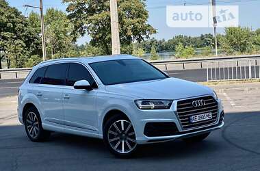 Внедорожник / Кроссовер Audi Q7 2017 в Днепре