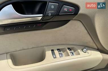 Внедорожник / Кроссовер Audi Q7 2012 в 