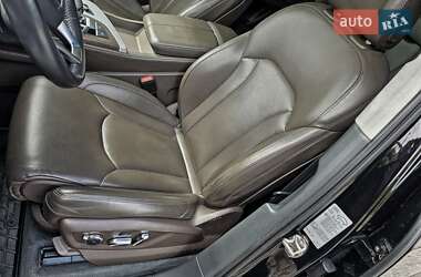 Внедорожник / Кроссовер Audi Q7 2016 в 