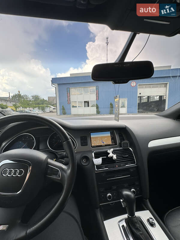 Позашляховик / Кросовер Audi Q7 2011 в Вінниці