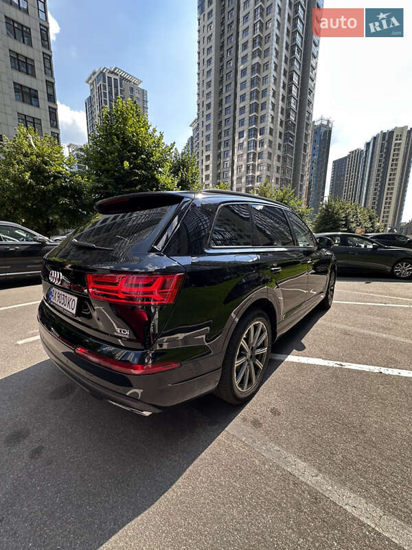 Внедорожник / Кроссовер Audi Q7 2017 в Киеве
