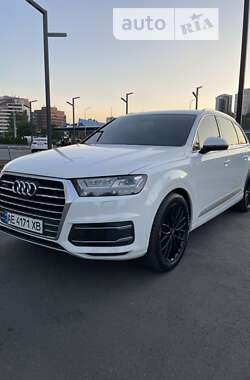 Внедорожник / Кроссовер Audi Q7 2016 в Днепре