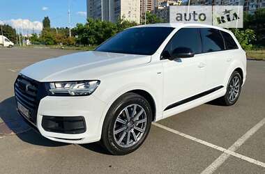 Внедорожник / Кроссовер Audi Q7 2016 в Киеве