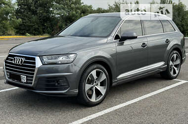 Audi Q7 2016