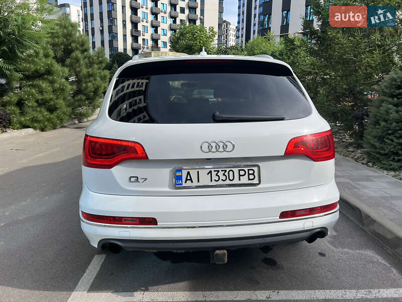 Внедорожник / Кроссовер Audi Q7 2012 в Софиевской Борщаговке