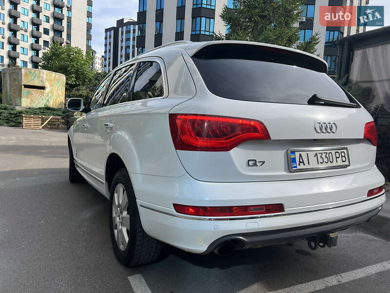 Внедорожник / Кроссовер Audi Q7 2012 в Софиевской Борщаговке