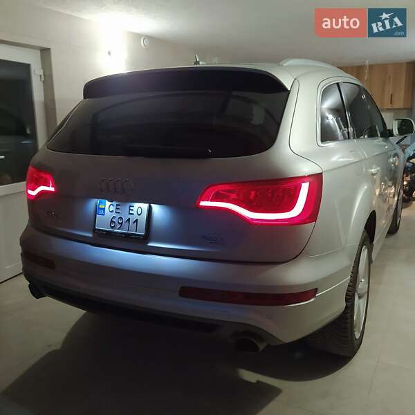 Внедорожник / Кроссовер Audi Q7 2015 в Черновцах