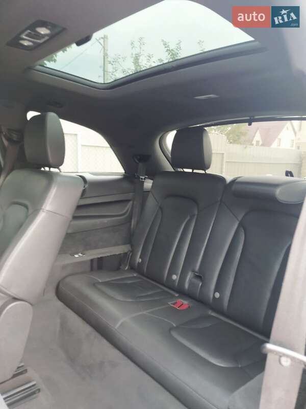 Внедорожник / Кроссовер Audi Q7 2015 в Черновцах