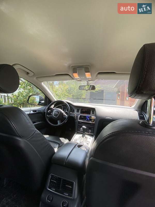 Внедорожник / Кроссовер Audi Q7 2007 в Рокитном