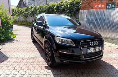 Позашляховик / Кросовер Audi Q7 2007 в 