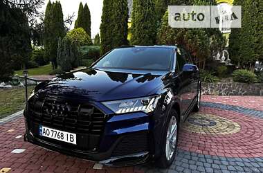 Внедорожник / Кроссовер Audi Q7 2020 в Хусте