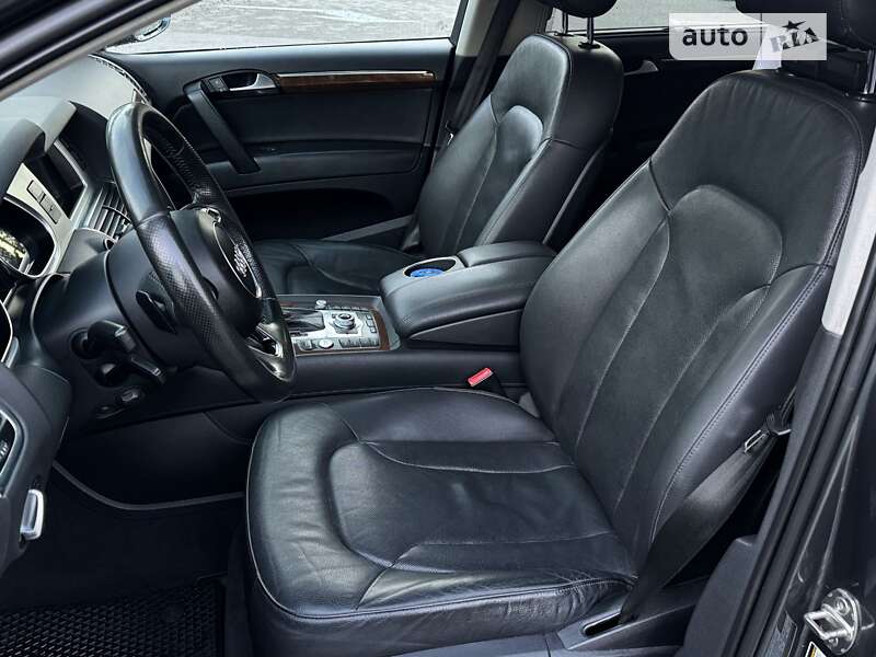 Внедорожник / Кроссовер Audi Q7 2012 в Луцке
