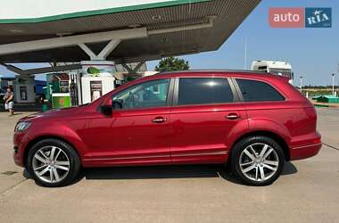 Внедорожник / Кроссовер Audi Q7 2011 в 