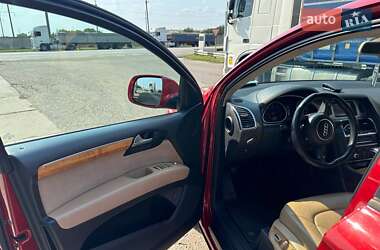 Внедорожник / Кроссовер Audi Q7 2011 в 