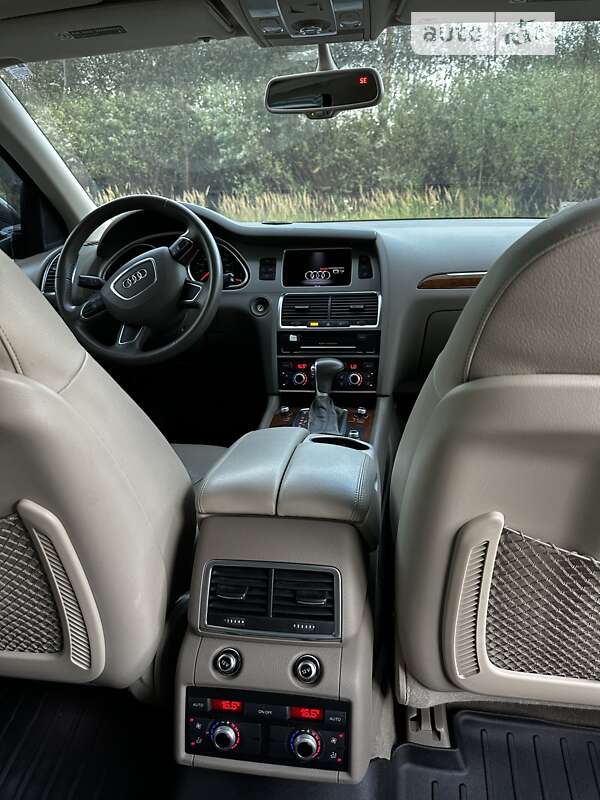 Внедорожник / Кроссовер Audi Q7 2014 в Косове