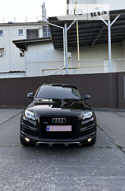 Позашляховик / Кросовер Audi Q7 2014 в 