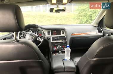Внедорожник / Кроссовер Audi Q7 2010 в 